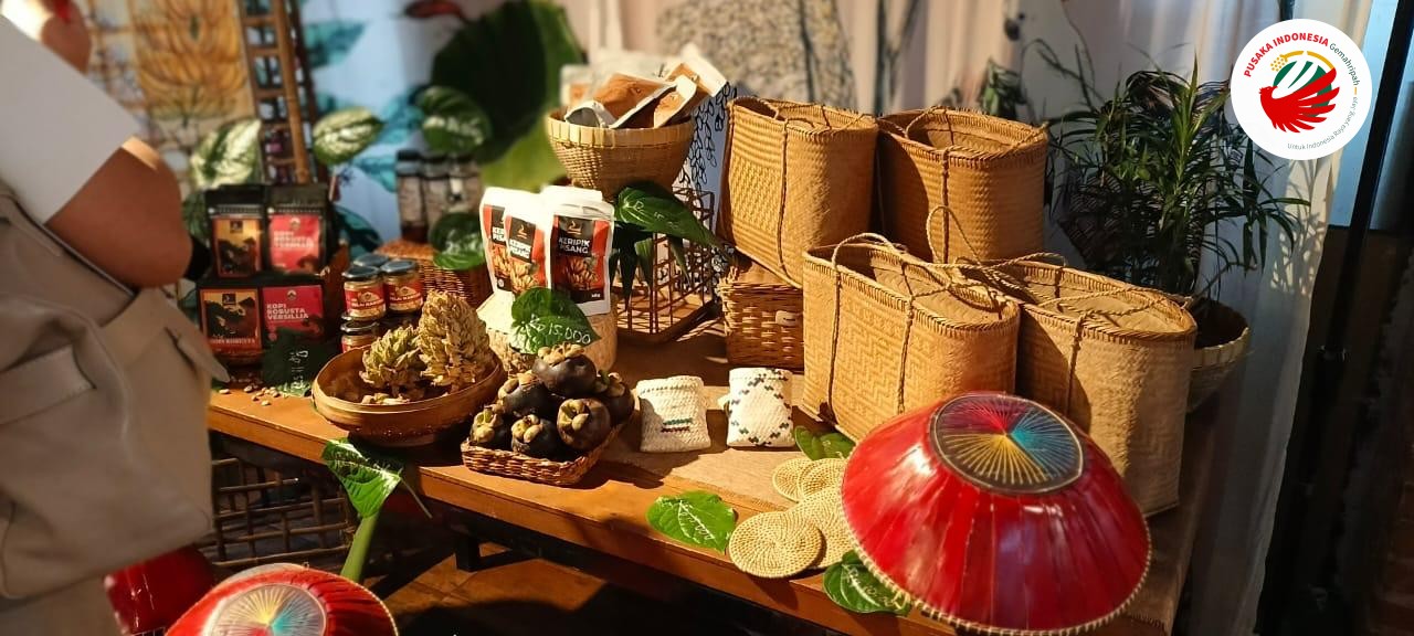 Women Forest Defender Bagaimana Perempuan Adat Menjaga Hutan dan Sumber Pangannya