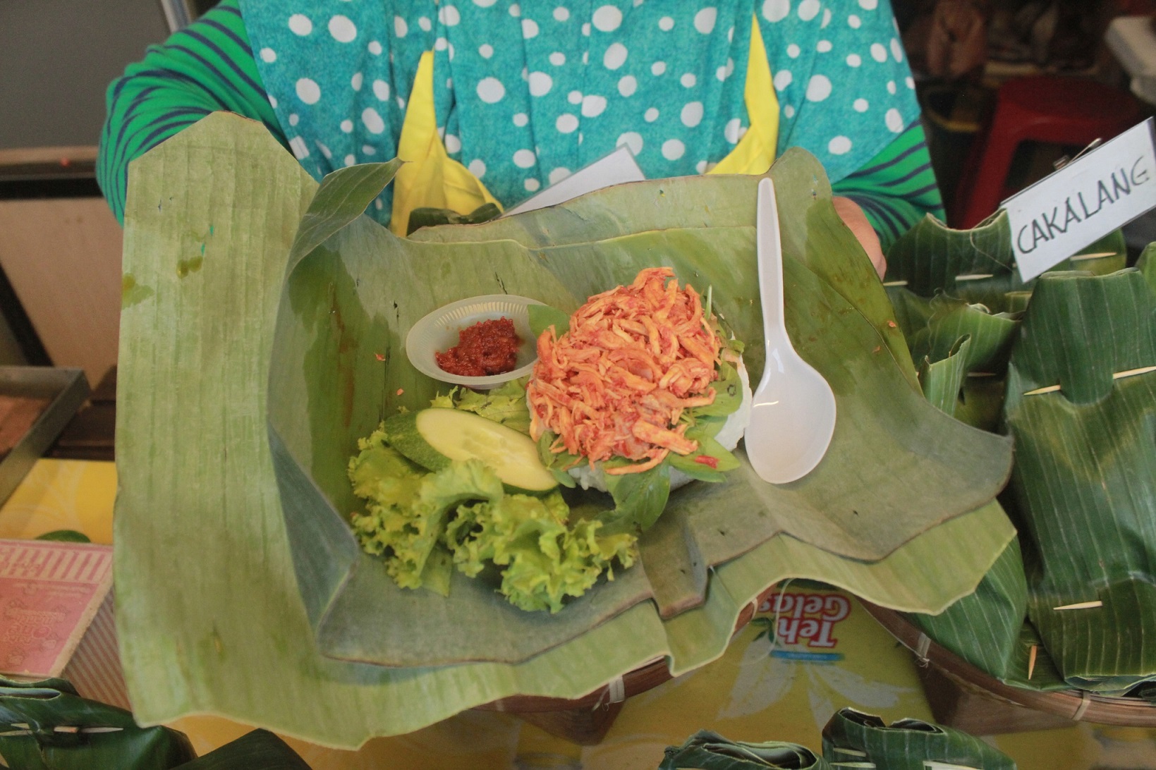 Daun, Tradisi Membungkus yang Ramah Lingkungan